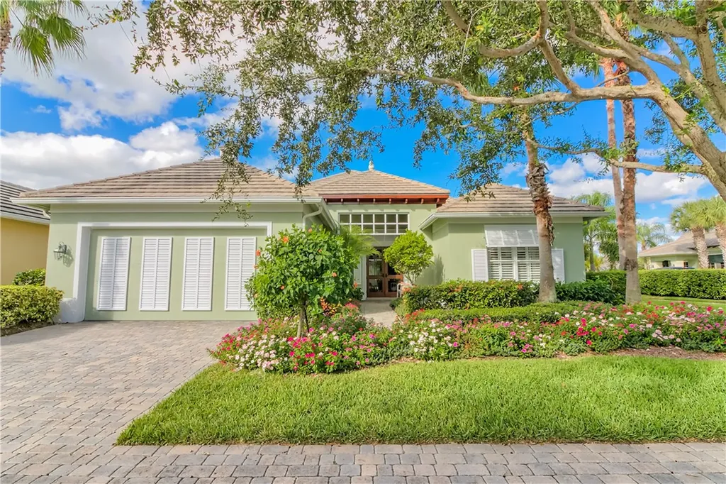 9175 Seasons Terrace Vero Beach FL 32963