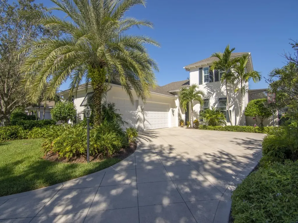 726 Hampton Woods Lane SW Vero Beach FL 32962