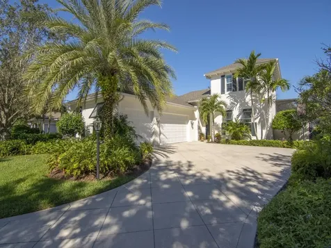 726 Hampton Woods Lane SW Vero Beach FL 32962
