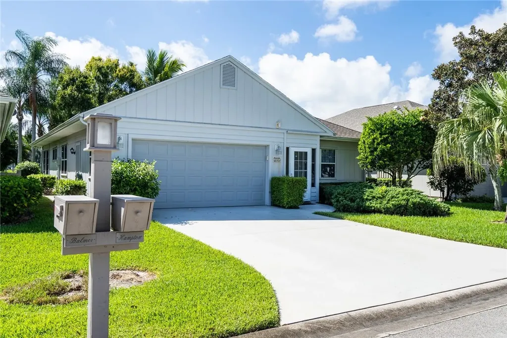 251 Garden Grove Parkway Vero Beach FL 32962