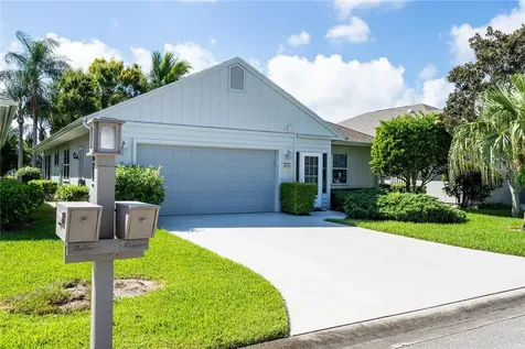 251 Garden Grove Parkway Vero Beach FL 32962