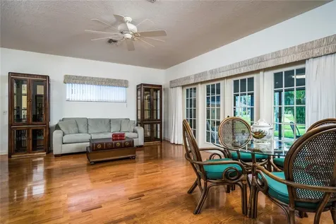 251 Garden Grove Parkway Vero Beach FL 32962
