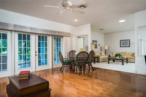 251 Garden Grove Parkway Vero Beach FL 32962