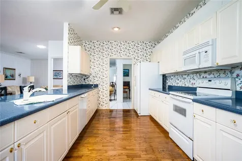 251 Garden Grove Parkway Vero Beach FL 32962