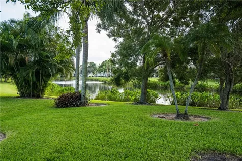 251 Garden Grove Parkway Vero Beach FL 32962