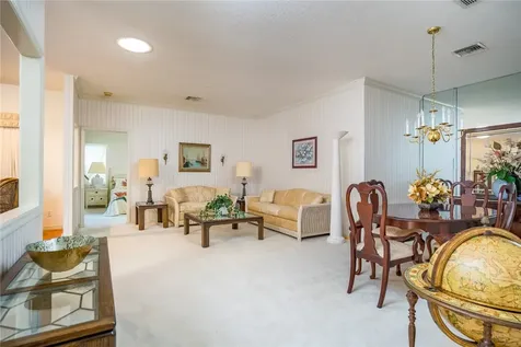 251 Garden Grove Parkway Vero Beach FL 32962
