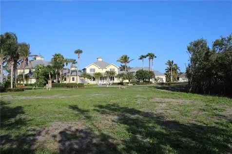 2225 6th Court SE Vero Beach FL 32962