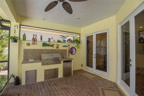 2190 Falls Circle Vero Beach FL 32967