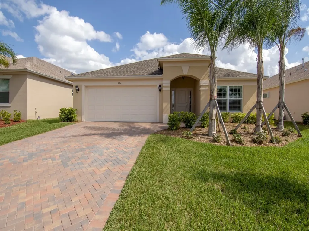 720 Honeybell Court SW Vero Beach FL 32968