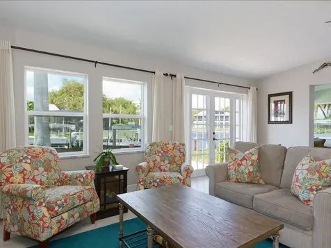 2203 6th Avenue SE Vero Beach FL 32962