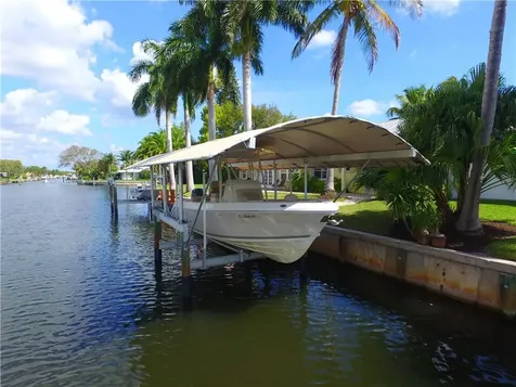 2203 6th Avenue SE Vero Beach FL 32962
