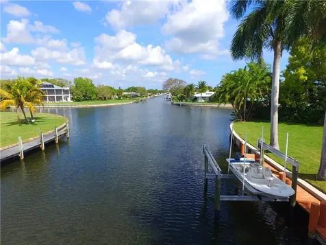 2203 6th Avenue SE Vero Beach FL 32962