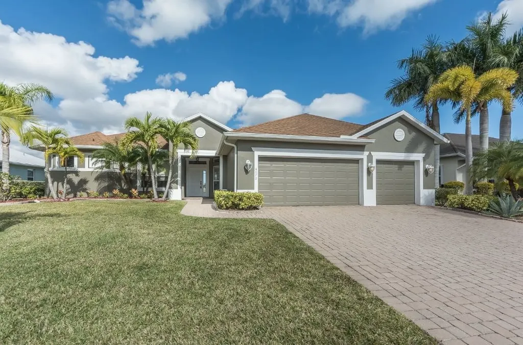 4670 Stephanie Lane SW Vero Beach FL 32968