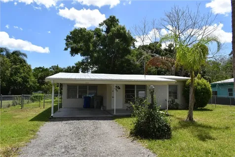 1825 47th Avenue Vero Beach FL 32966