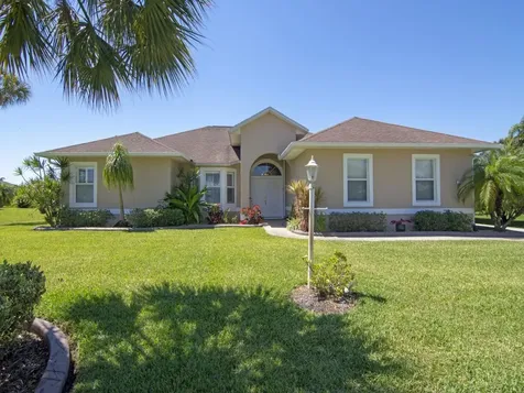 107 Becker Avenue Sebastian FL 32958