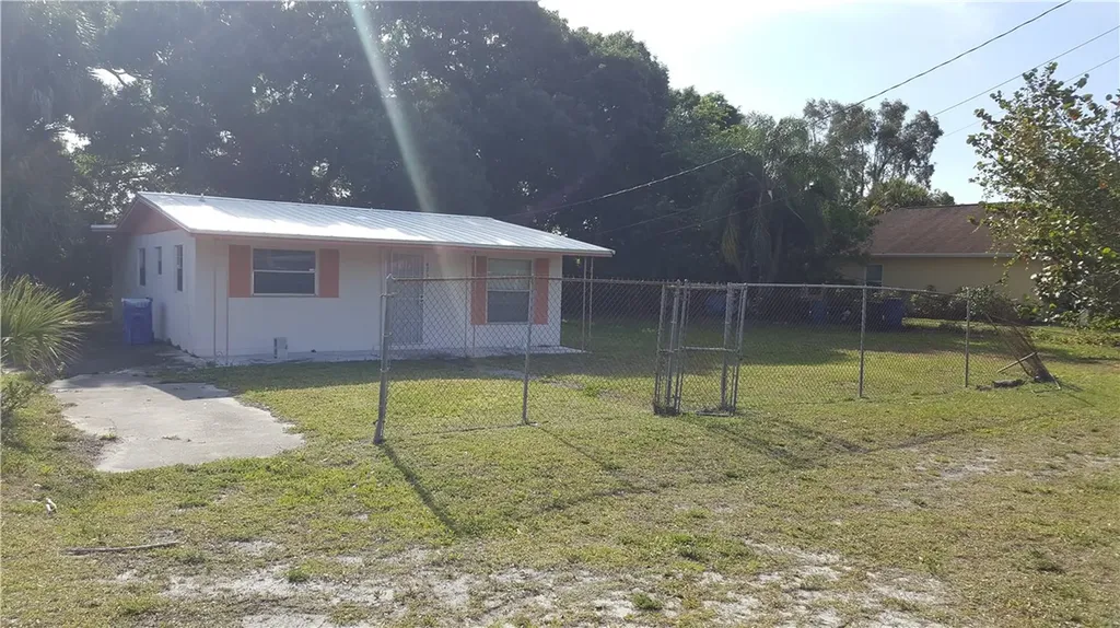 4756 35th Avenue Vero Beach FL 32967