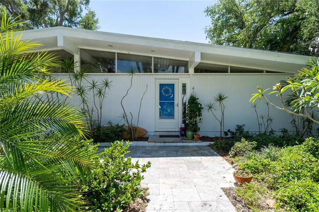 410 Conn Way Vero Beach FL 32963