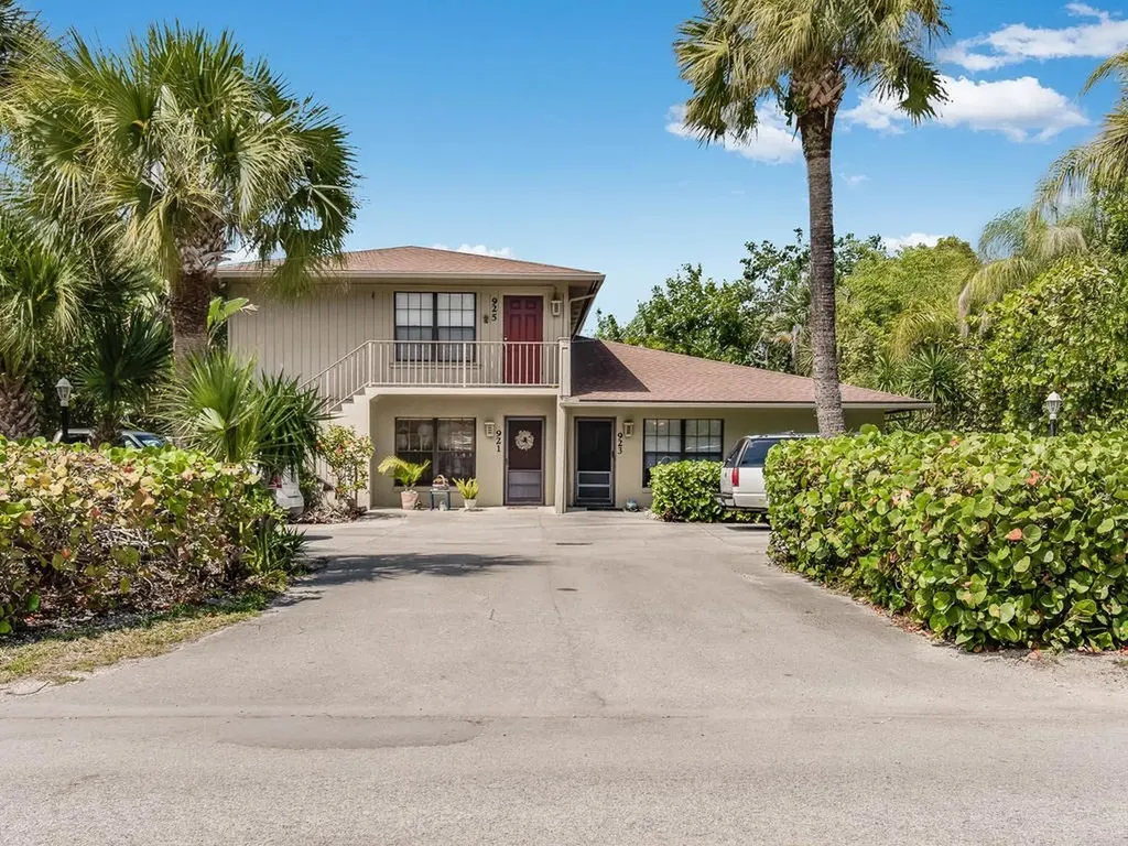 925 Coquina Lane Vero Beach FL 32963