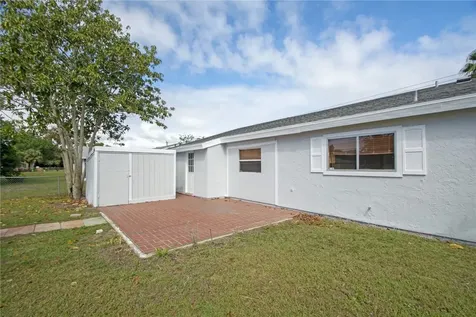 695 Highland Drive SW Vero Beach FL 32962
