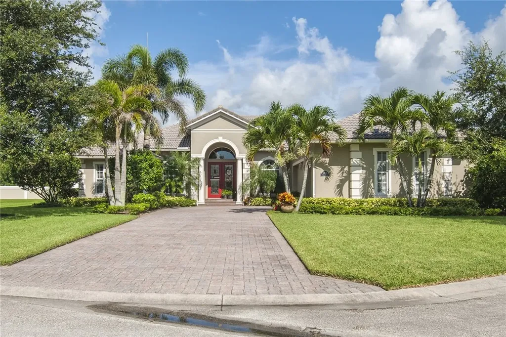 1705 Lee Avenue Vero Beach FL 32966