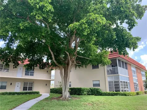 27 Pine Arbor Lane Vero Beach FL 32962