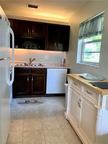 27 Pine Arbor Lane Vero Beach FL 32962