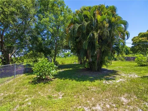 122 Mabry Street Sebastian FL 32958