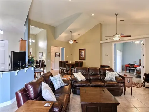 390 21st Court SW Vero Beach FL 32962