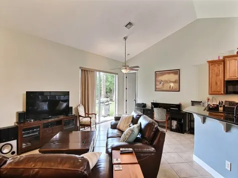 390 21st Court SW Vero Beach FL 32962