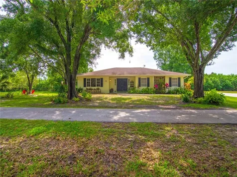 5766 9th Street SW Vero Beach FL 32968