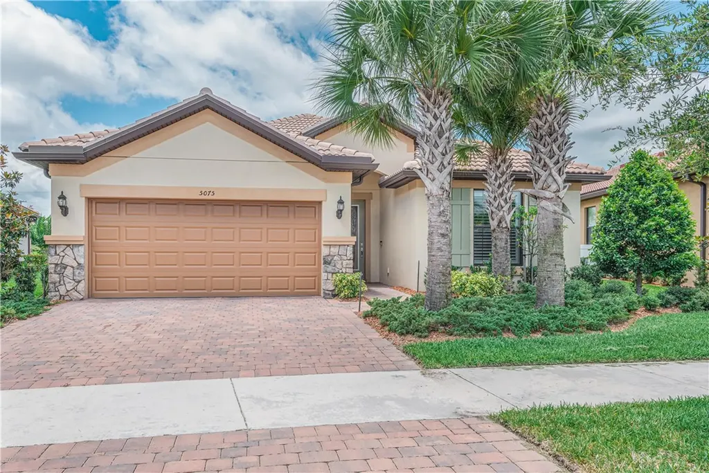 5075 Pendelton Square Vero Beach FL 32967