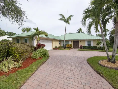 956 Treasure Lane Vero Beach FL 32963