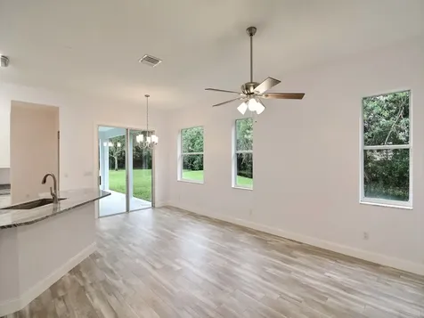 729 46th Square Vero Beach FL 32968