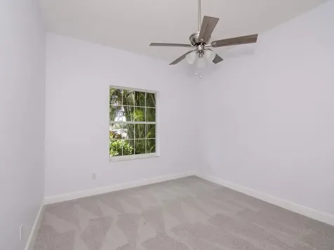 729 46th Square Vero Beach FL 32968