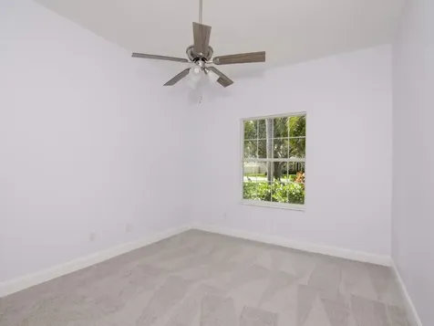 729 46th Square Vero Beach FL 32968