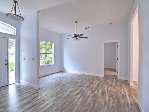 729 46th Square Vero Beach FL 32968