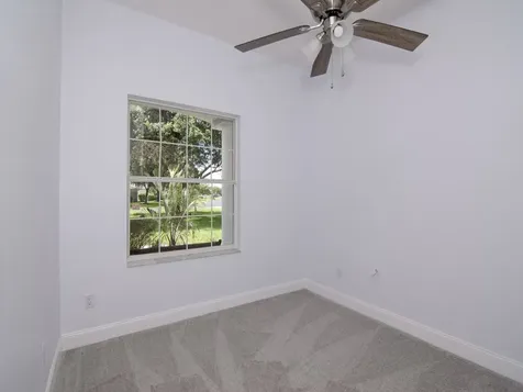 729 46th Square Vero Beach FL 32968