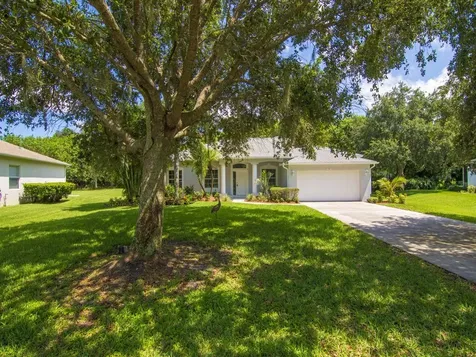 729 46th Square Vero Beach FL 32968