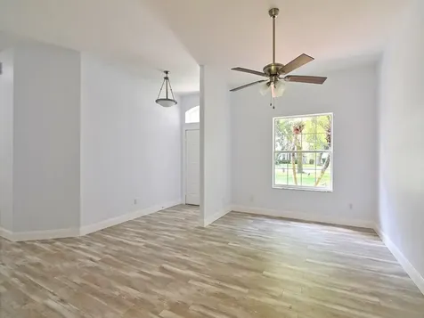 729 46th Square Vero Beach FL 32968