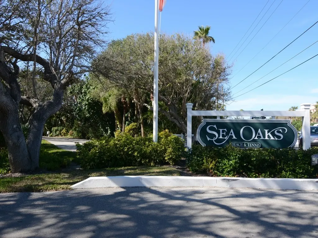 1315 E Winding Oaks Circle Vero Beach FL 32963