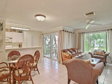 1315 E Winding Oaks Circle Vero Beach FL 32963