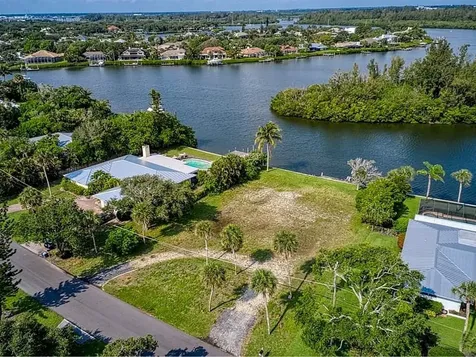 4805 Sunset Drive Vero Beach FL 32963