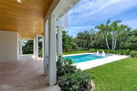 1365 Sandy Lane Vero Beach FL 32963
