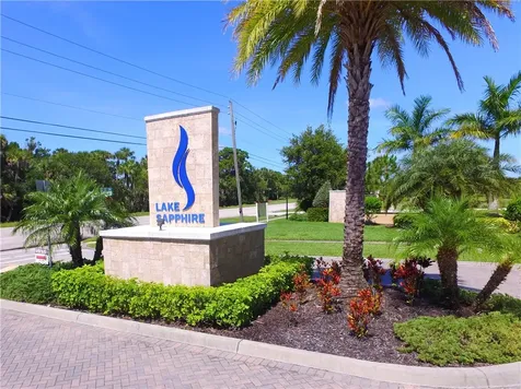 4520 Jacqueline Manor SW Vero Beach FL 32968