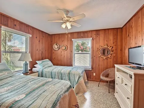 907 Ocean Place Vero Beach FL 32963