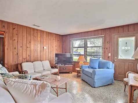 907 Ocean Place Vero Beach FL 32963