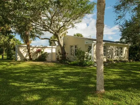 907 Ocean Place Vero Beach FL 32963