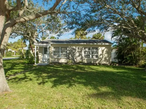 907 Ocean Place Vero Beach FL 32963
