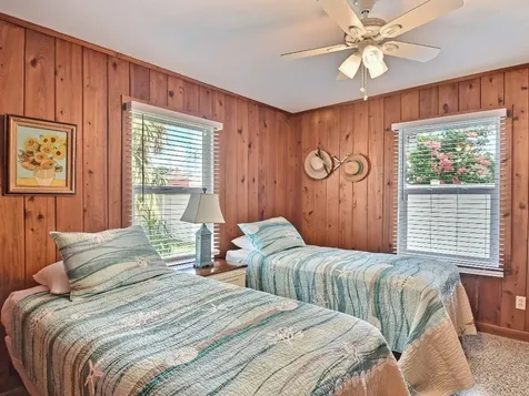 907 Ocean Place Vero Beach FL 32963