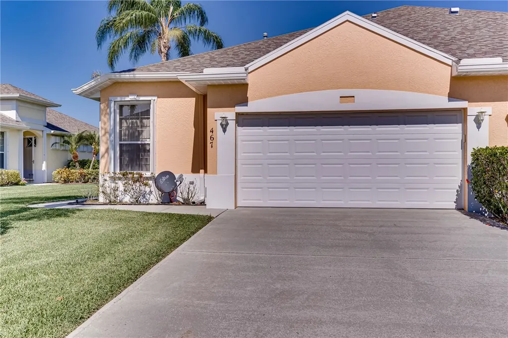 467 E Tangerine Square SW Vero Beach FL 32968